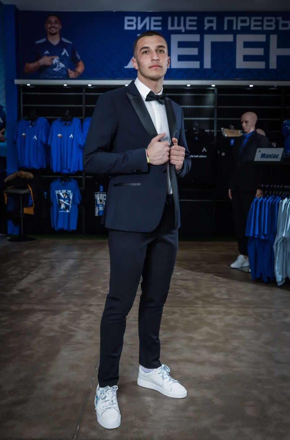Tuxedo virgin wool