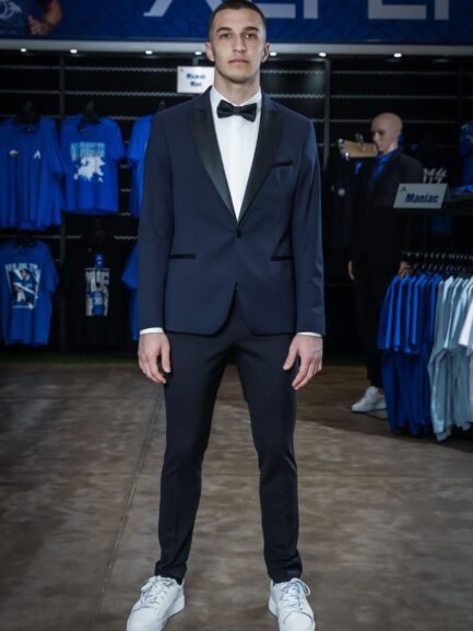 Tuxedo virgin wool