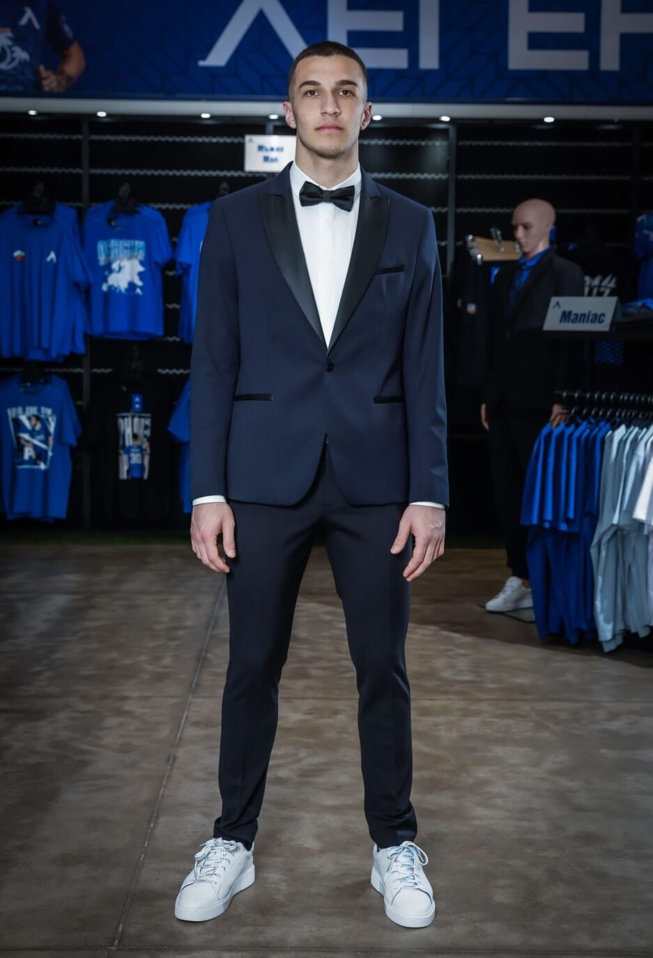 Tuxedo virgin wool