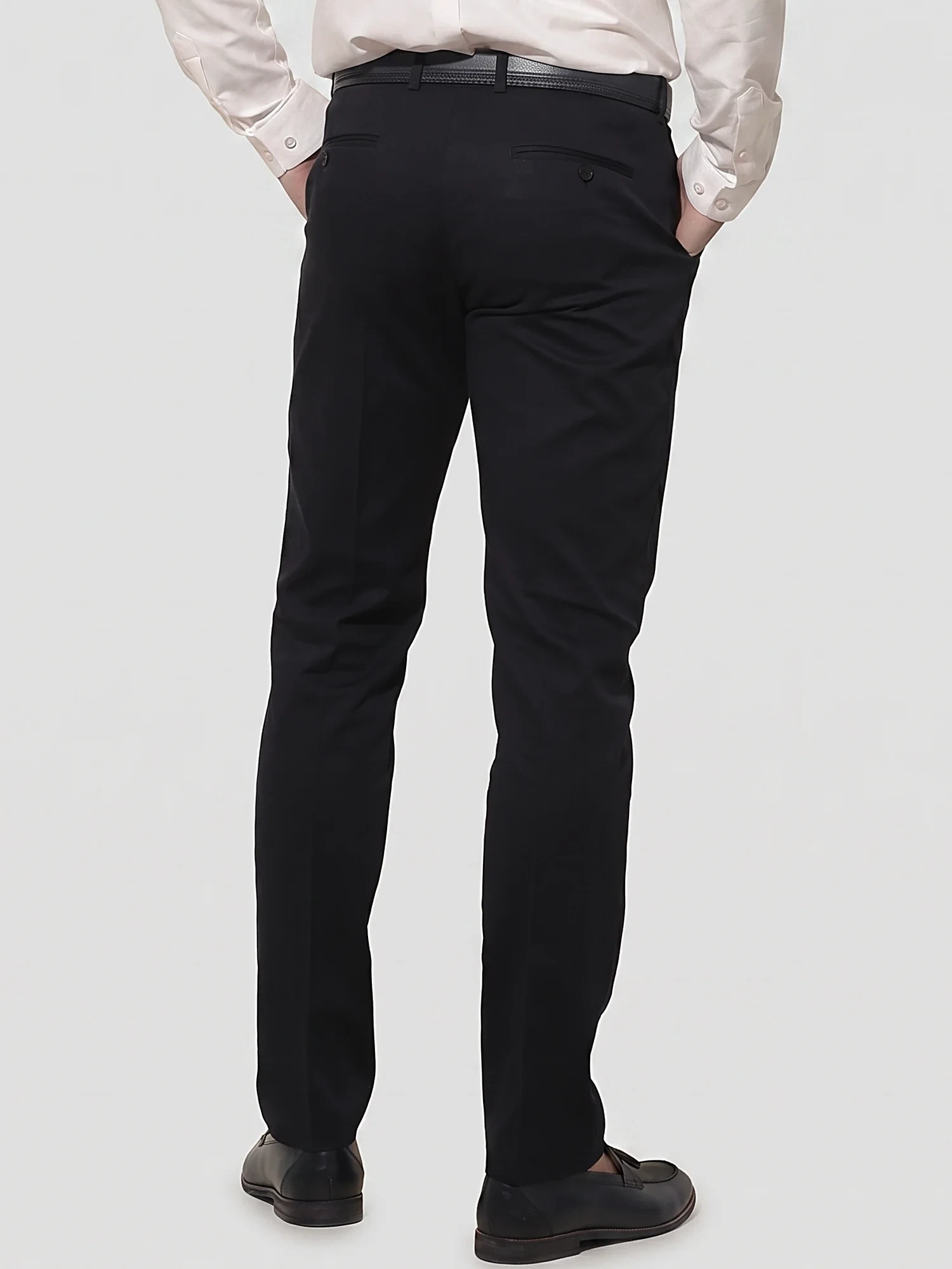 Holly rips trousers Holly rips trousers
