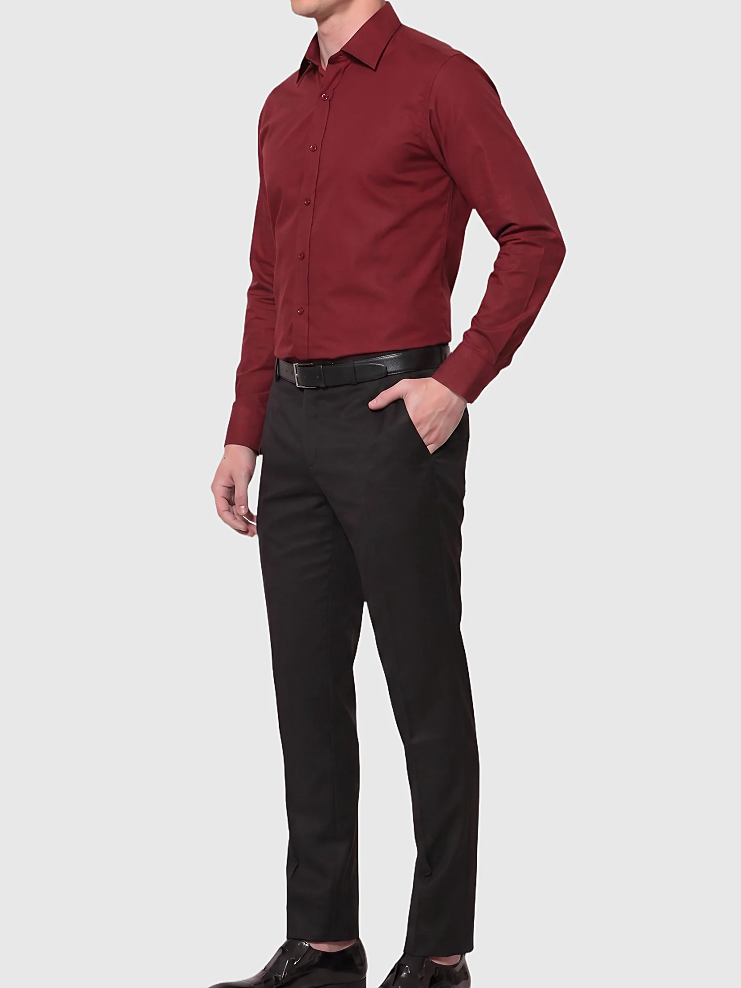 Burgundy cotton shirt, slim fit Burgundy cotton shirt, slim fit
